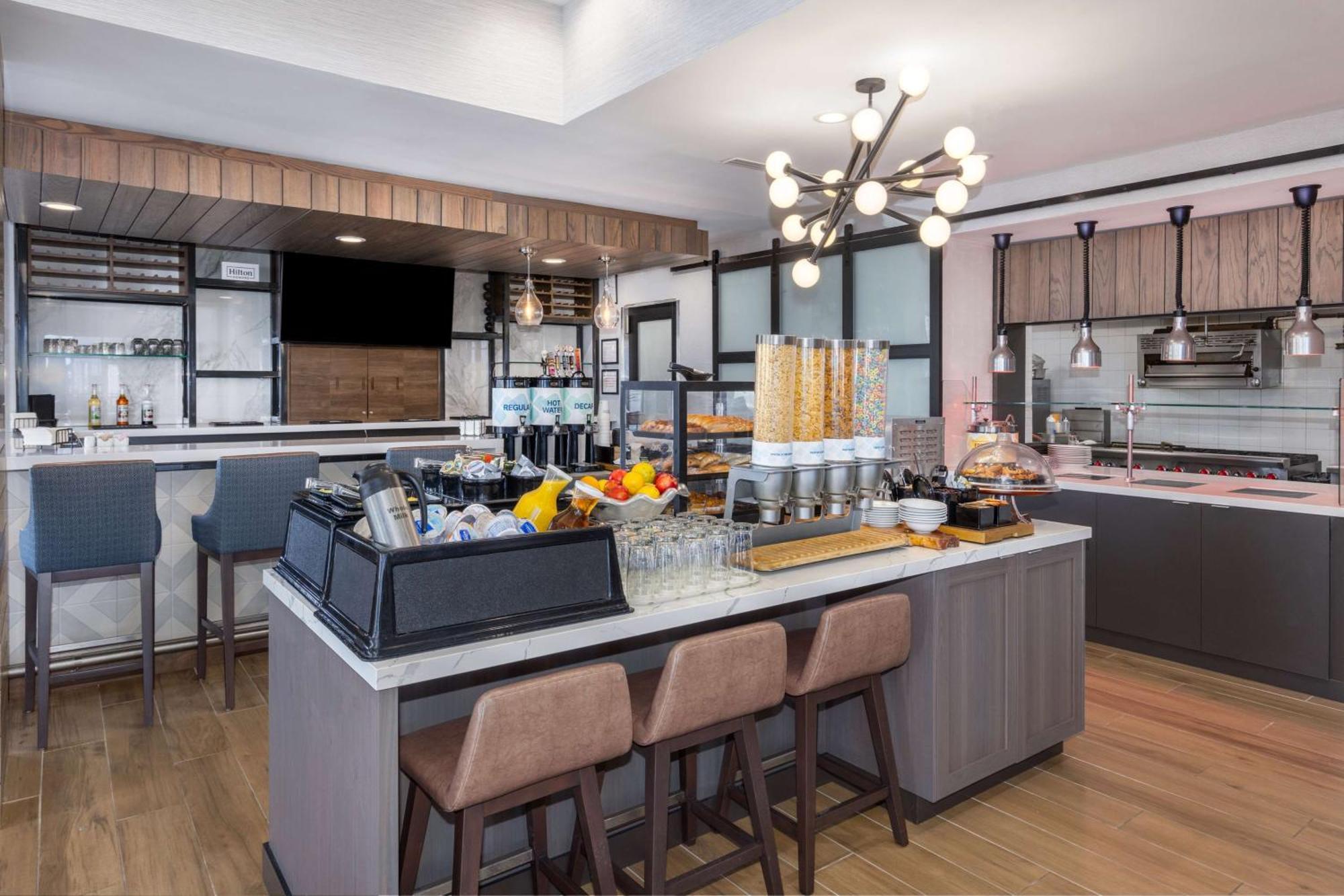 Hilton Garden Albuquerque/journal Center Hotel