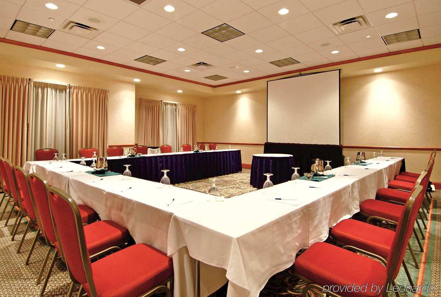 Hilton Garden Albuquerque/journal Center Hotel 3*