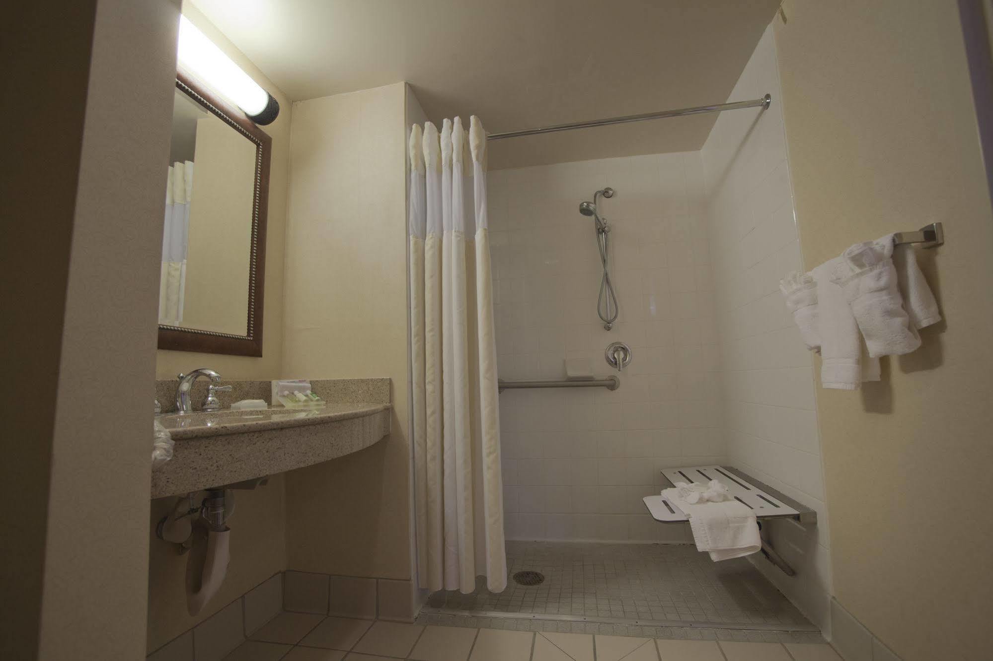 Hilton Garden Albuquerque/journal Center Hotel
