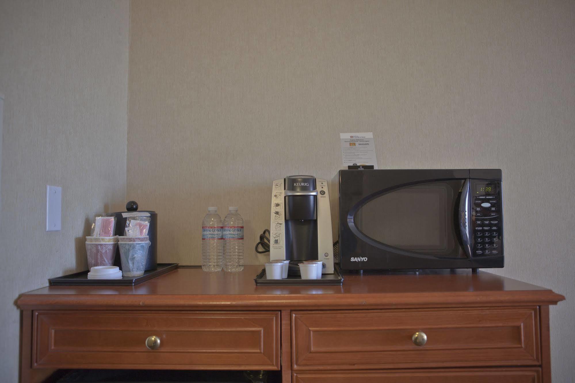 Hilton Garden Albuquerque/journal Center Hotel 3*