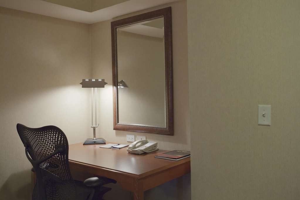 Hotel Hilton Garden Albuquerque/journal Center 3*